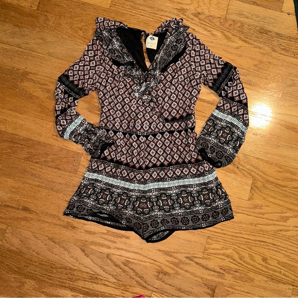 Sadie Robertson Wild Blue Romper - Picture 1 of 6